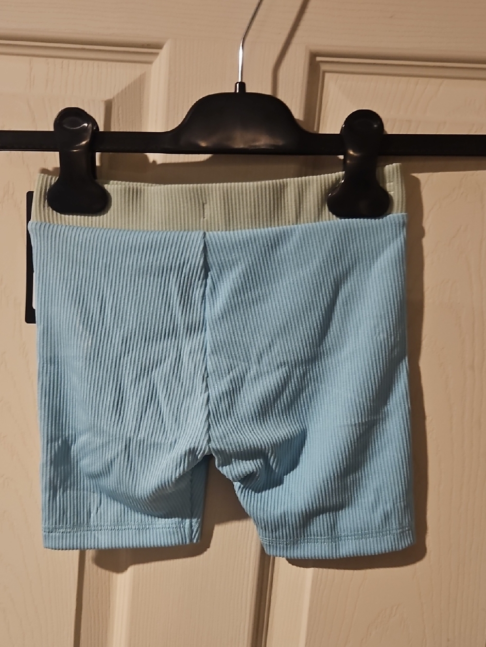 JORDAN GIRLS RIBBED SHORTS: GLACIER ICE (BLUE/GREEN): NEW WITH TAGS: SIZE 6X - Picture 4 of 4